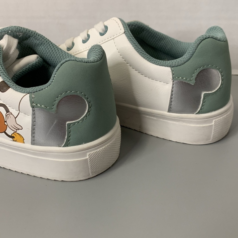 Disney MICKEY and FRIENDS White and Green Sneakers w/ Mickey Design Youth size 3 - Picture 11 of 13